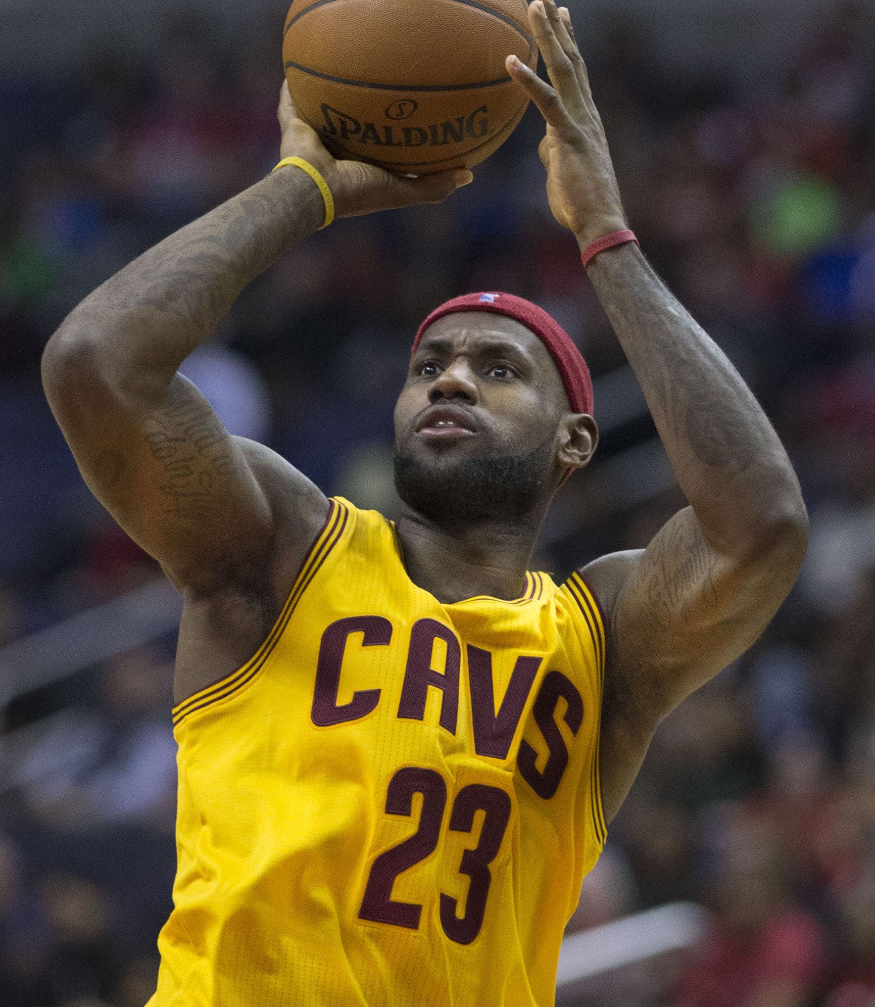 LeBron James’ voting initiative recruits 10,000 poll workers, and Obama ...